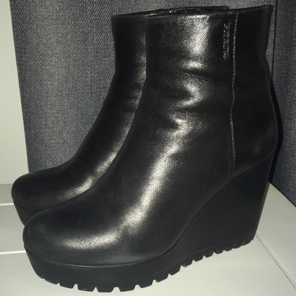 Prada wedge ankle boots - Picture 3 of 8